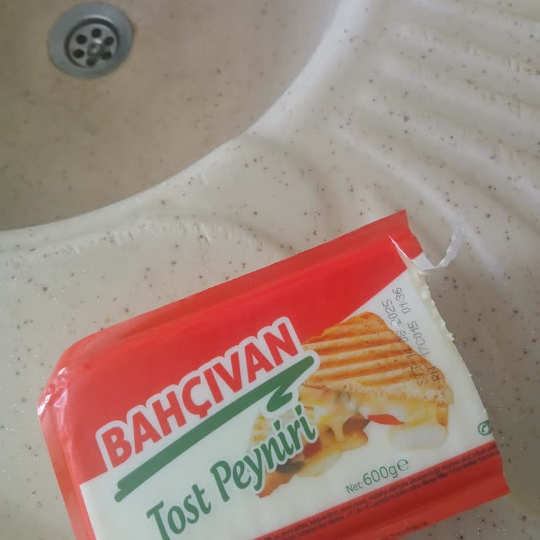 Bahçıvan Tost Peynirinde Anormal Gaz Kokusu Ve Tatsız Deneyim