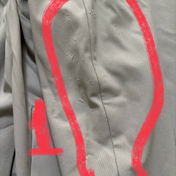 Avva'dan Aldığım Ceket Ve Pantolonda Dokuma Hatası: İade Talebim Reddedildi