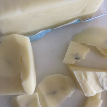 Peynirde Siyah Yabancı Maddeyle Karşılaşmak Hayal Kırıklığı Yarattı