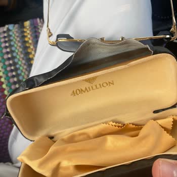 Yüksek Fiyatlı Gözlük Kutusunun Kısa Sürede Dağılması Hayal Kırıklığı Yarattı