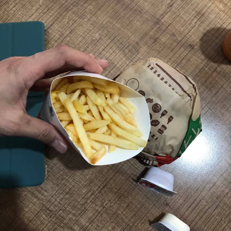 Büyük Boy Patates Hayal Kırıklığı: Fazladan Ücret Boşa Gitti