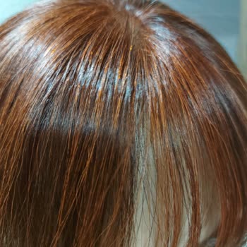 Saç Boyasında Renk Değişikliği Ve Yanıltıcı Bilgilendirme