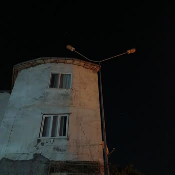 Söğüt Mahallesinde Sokak Lambaları Yanmıyor Elektrik Sorunu Çözülmüyor