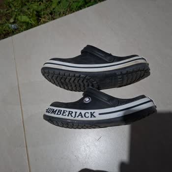 Kısa Sürede Deforme Olan Terlikler Ve Kötü Malzeme Kalitesi