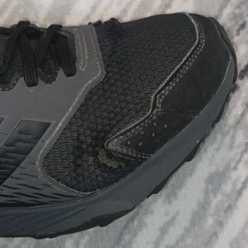 Özgür Spor Adidas Ayakkabım Kısa Sürede Deforme Oldu, Garanti Kabul Edilmedi