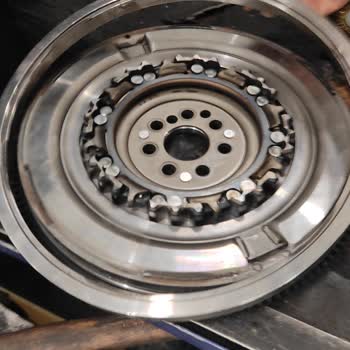 Sıfır Aracımın Volan Dişlisi 3250 Kmde Arızalandı Bayi Değişimi Reddetti