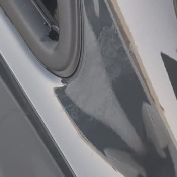 Uranüs Gri Araç Boyasında Leke Sorunu Ve Dikkat Edilmesi Gerekenler