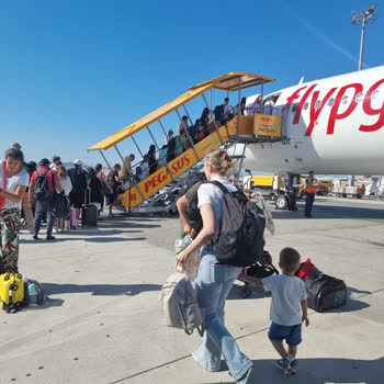 Tekerlekli Sandalye Talebim Karşılanmadı Merdiven Çıkmak Zorunda Kaldım