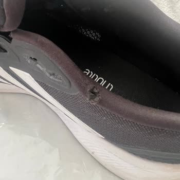 Adidas Ayakkabım Kısa Sürede Yırtıldı, Kullanıcı Hatası Denilerek İade Edilmedi