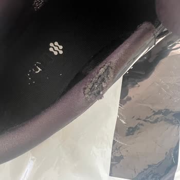 Adidas Ayakkabım Kısa Sürede Yırtıldı, Kullanıcı Hatası Denilerek İade Edilmedi