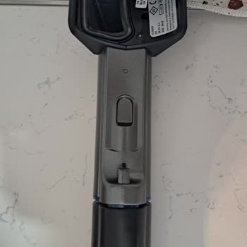 15 Günlük Philips Süpürgenin Boru Tırnağı Kırıldı, Süpürge İkiye Ayrılıyor