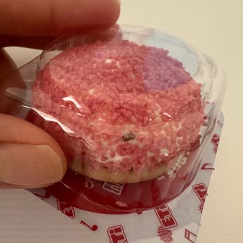 Eti Puf Bisküvisinde Yabancı Cisim Şoku!