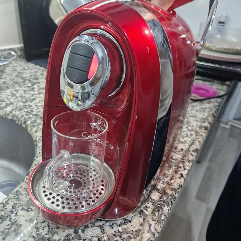 Tchibo Cafissimo Compact Makinem Sürekli Kırmızı Işık Ve Uyarı Sesi Veriyor, Çözüm Bekliyorum