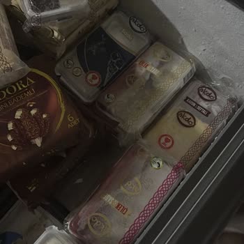 Erimiş Dondurma Satışı Ve İlgisiz Mağaza Yönetimi Müşteri Sağlığını Tehlikeye Atıyor