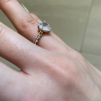 So Chic Yüzükte Sürekli Taş Düşmesi Ve Renk Solması Sorunu