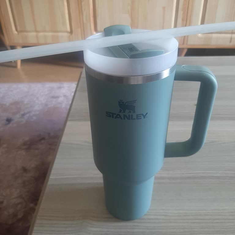 Stanley Termos Suyu Soğuk Tutmuyor ve Sızdırıyor