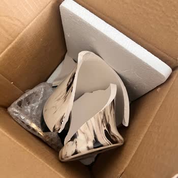 Kırık Ürün Gönderimi Ve İletişim Eksikliği Mağduriyeti