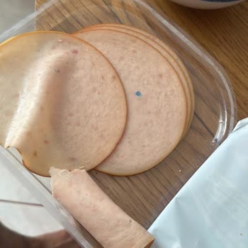 Aldığım Hindi Fümede Küf Benzeri Görüntüyle Karşılaştım