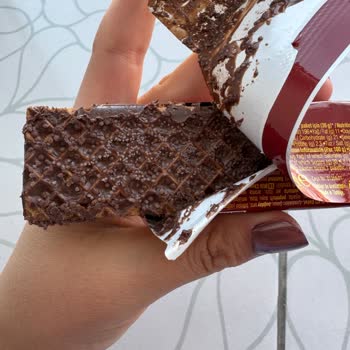 Aldığım Çikolatalı Gofret Bozuk Çıktı, Açıklama Bekliyorum