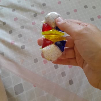 Asperox Sparx Bulaşık Tableti Gözlerimde Ciddi Yaralanmaya Sebep Oldu