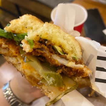 Hayal Kırıklığı Yaratan Crispy Chicken Deneyimi