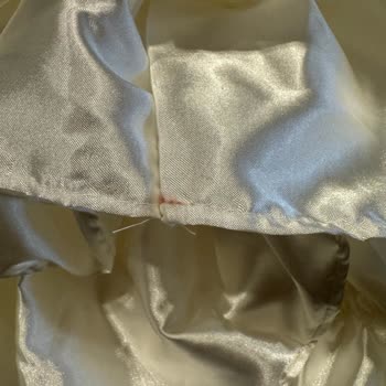 Siparişimde Farklı Kumaş Ve Kusurlu Dikiş, Markadan Dönüş Alamıyorum