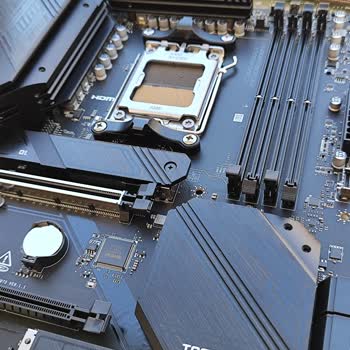 Kusurlu Ana Kart Teslimatı Ve Değişim Talebi