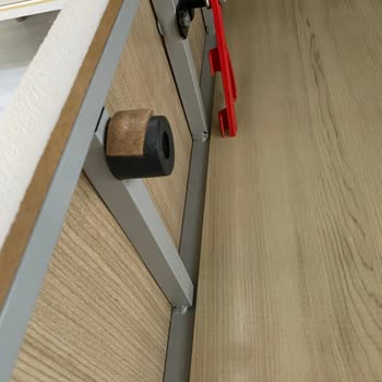 Beş Yıldır Çözülemeyen Baza Gıcırtısı Ve Değişim Talebi