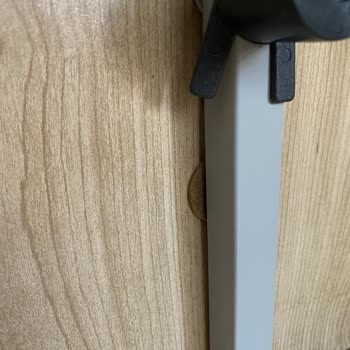 Beş Yıldır Çözülemeyen Baza Gıcırtısı Ve Değişim Talebi