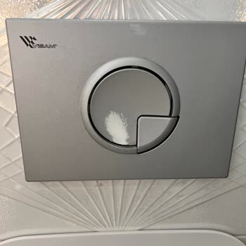 Visam Gömme Rezervuar Sürekli Akıtıyor, Klozetimde Ciddi Hasar Oluştu