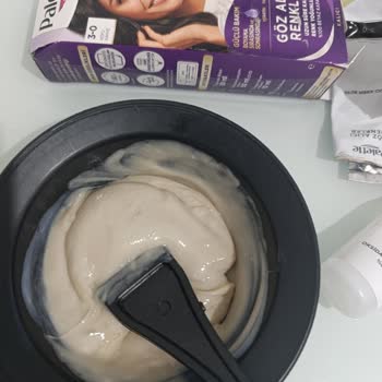 Palette Saç Boyalarında Sürekli Karşılaşılan Bozuk Ürün Sorunu