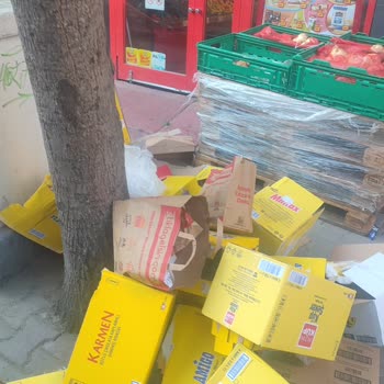 Mağaza Temizliği Ve Personel İlgisizliği Müşteri Deneyimini Olumsuz Etkiliyor