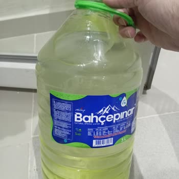 Bahçepınar 5 Litrelik Suyun Kısa Sürede Yeşillenmesi Endişe Yaratıyor