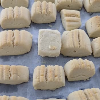 Fırın Pişirmiyor, Yiyecekler Yanıyor Ve İçi Çiğ Kalıyor