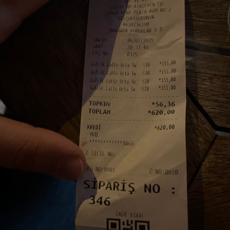 Soğuk Kahve Ve Bardak Sorunu: Müşteri Memnuniyeti Sıfır