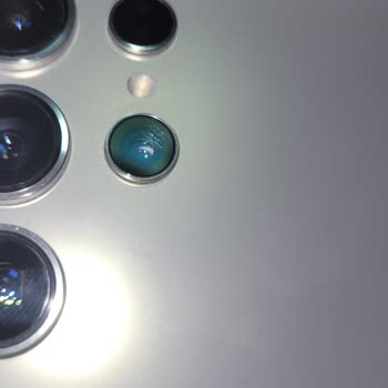 Samsung Galaxy S24 Ultra'da Kalıcı Lekeler Ve Servis Sürecinde Mağduriyet
