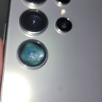 Samsung Galaxy S24 Ultra'da Kalıcı Lekeler Ve Servis Sürecinde Mağduriyet