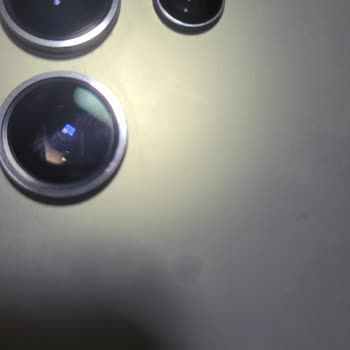 Samsung Galaxy S24 Ultra'da Kalıcı Lekeler Ve Servis Sürecinde Mağduriyet