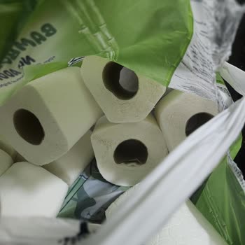 Familia Plus Natural Tuvalet Kağıdında Sarım Sorunu Ve Kullanım Zorluğu