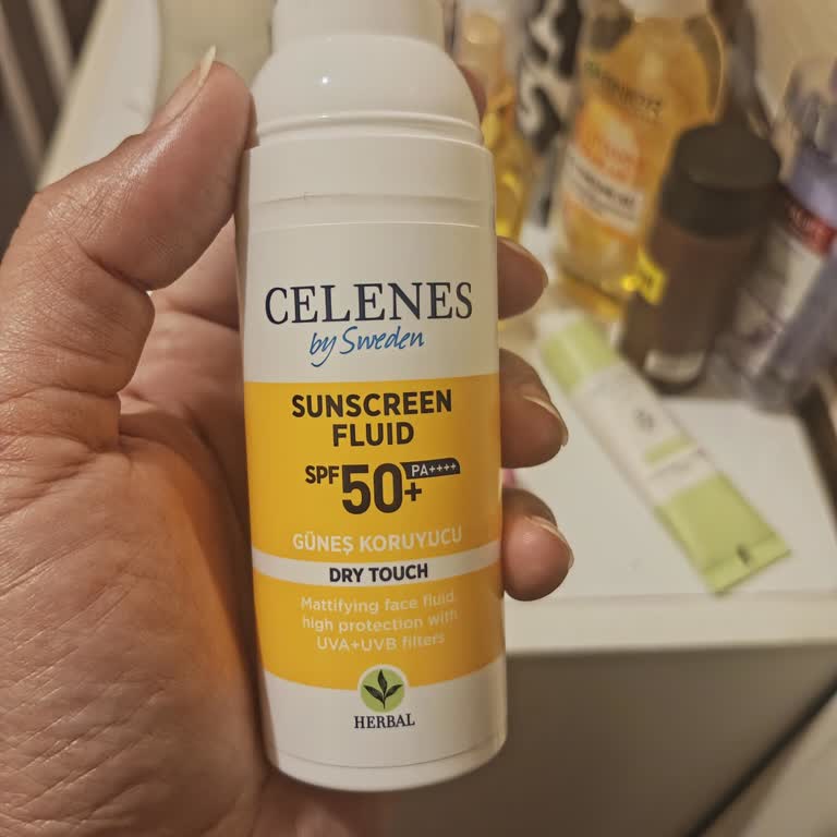 Celenes By Sweden Güneş Kremi Cildimde Alerjik Reaksiyona Ve Yaralara Sebep Oldu