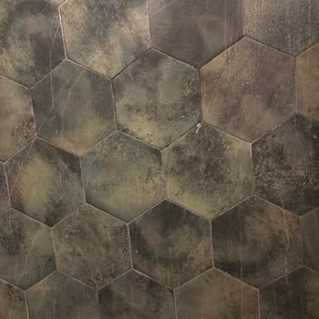 Yurtbay Seramik Fayanslarda Kısa Sürede Oluşan Kalıcı Lekeler Ve İlgisiz Müşteri Hizmeti