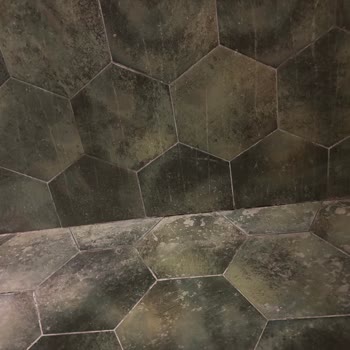 Yurtbay Seramik Fayanslarda Kısa Sürede Oluşan Kalıcı Lekeler Ve İlgisiz Müşteri Hizmeti