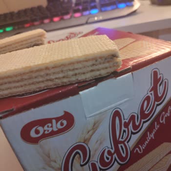 BİM'den Alınan Oslo Vanilyalı Gofretin Küflü Çıkması Ve Sürekli Bozuk Ürün Sorunu