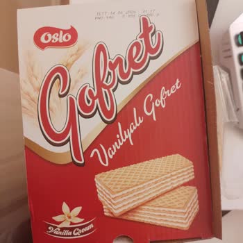BİM'den Alınan Oslo Vanilyalı Gofretin Küflü Çıkması Ve Sürekli Bozuk Ürün Sorunu