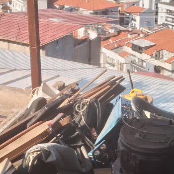 Evimin Yanındaki Çöplükten Yayılan Kötü Koku Ve Haşere Sorunu