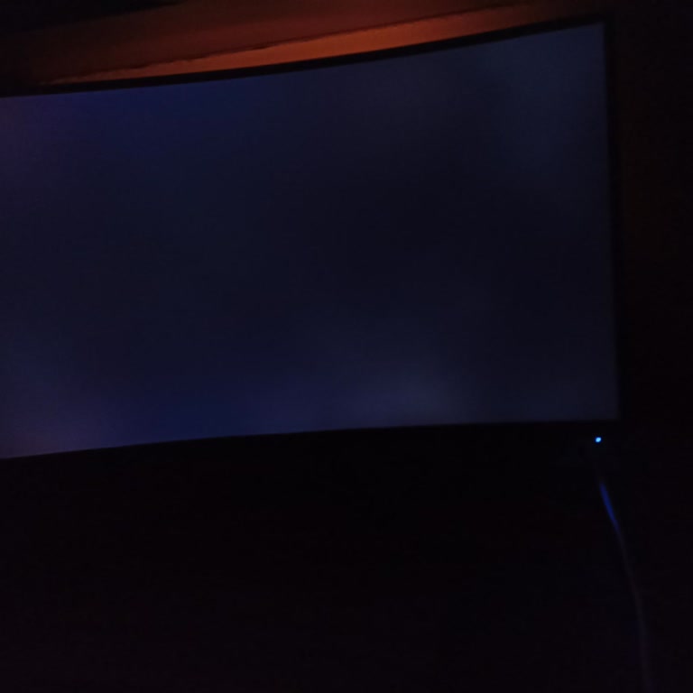 Bir Günlük Monitörde Işık Sızması Arızası Ve Değişim Talebinin Reddedilmesi