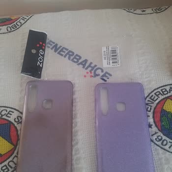 Zore Telefon Kılıfları Hızla Sararıyor, Kalitesiz Malzeme!