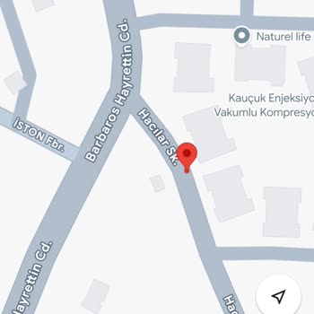 Pazar Günü Trafik Çilesi: Yol Kenarı Park Sorunu Mahalleliyi Mağdur Ediyor