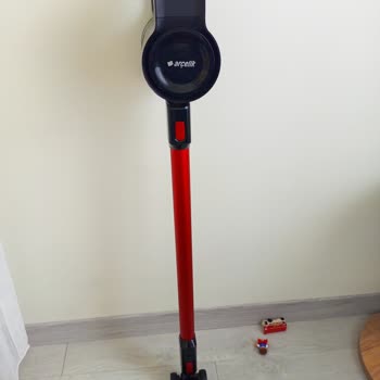 Aldığım Süpürge Tozu Tutmuyor Ve Haznesi Kolayca Kırıldı