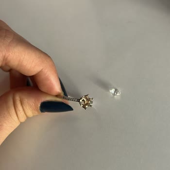 Pandora Yüzükte Taş Düştü Mağaza Destek Sağlamadı